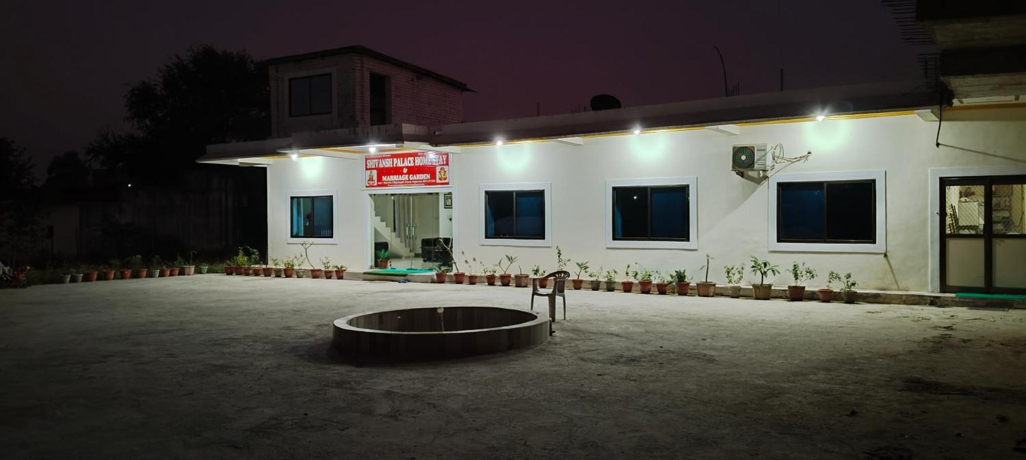 Shivansh Palace Homestay & Marriage Garden Khajurāho Extérieur photo